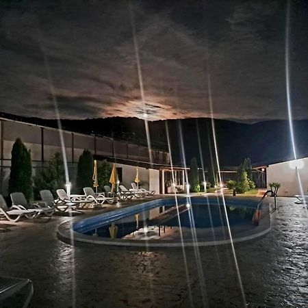 Vila Hercules Dubova Exterior foto
