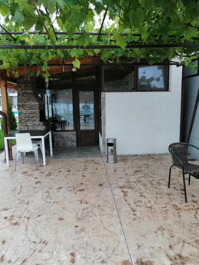 Vila Hercules Dubova Exterior foto