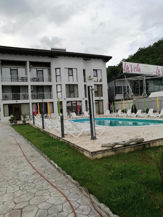 Vila Hercules Dubova Exterior foto